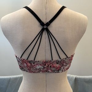 Victoria’s Secret Very Sexy Push-Up Front Close 32DD Butterfly Print Bra - Rare